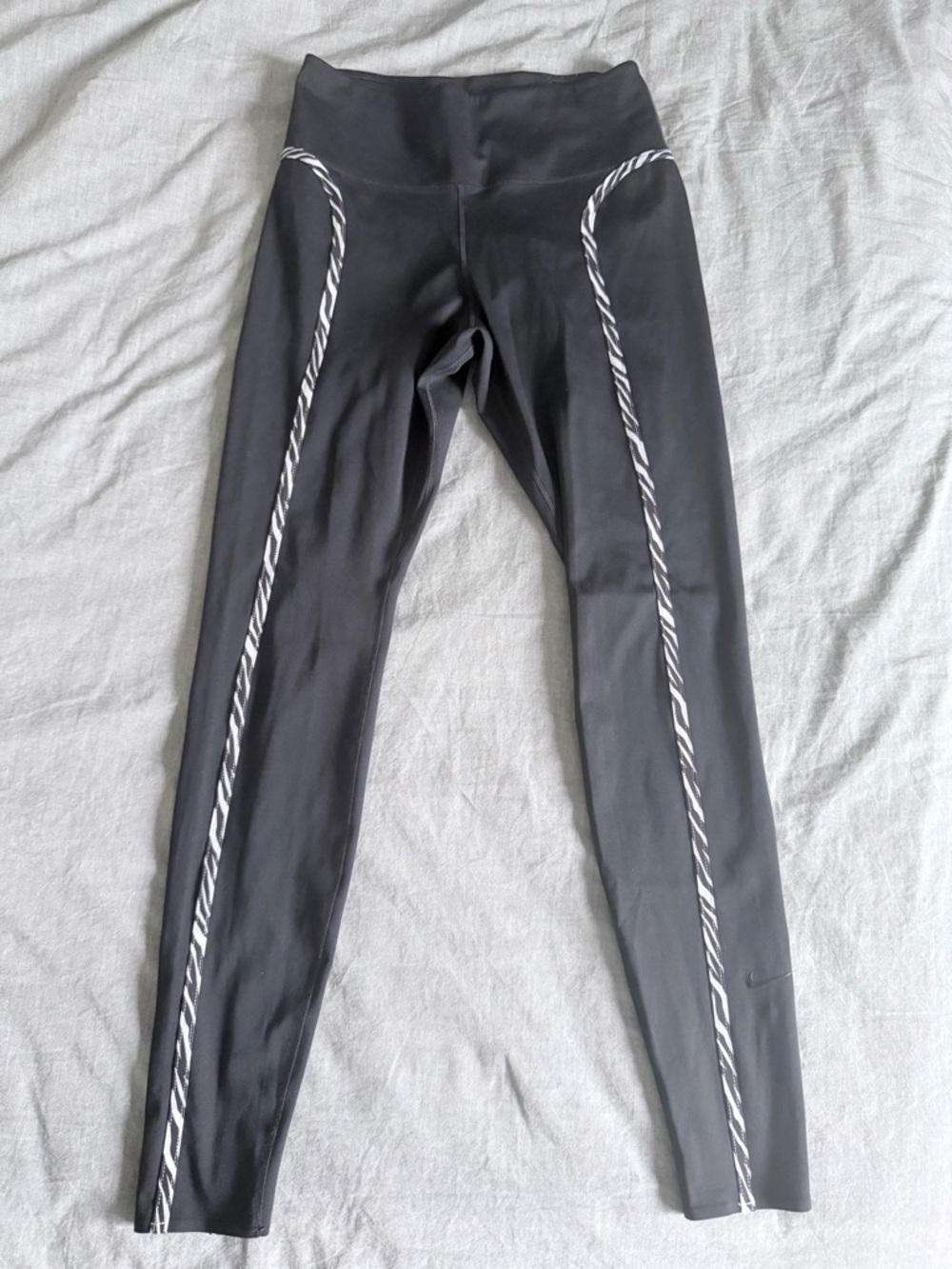 Nike Leggings with White Zebra Trim Appx. 25”  Size S